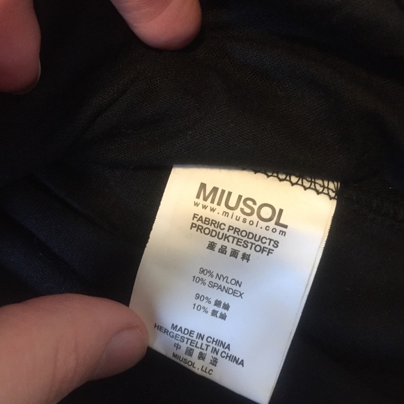 Elegant Lace Off Shoulder Dress - Picture 5 of 12